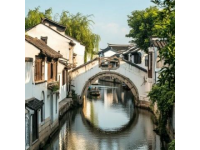 蘇州旅游景點及美食推薦：拙政園、平江路、小七里山塘街、寒山寺和周莊古鎮等景點，蘇式湯面、松鼠鱸魚、得月樓等美食