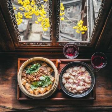 北京特色美食與飲品推薦及傳統(tǒng)工藝品介紹