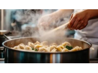 蒸制榆錢美食攻略：美味榆錢飯的制作方法