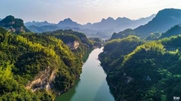 金雞河水庫和永福天坑：桂林兩大美景