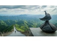 走進(jìn)秦嶺江山景區(qū)，如今，人們出行的選擇面非常廣泛