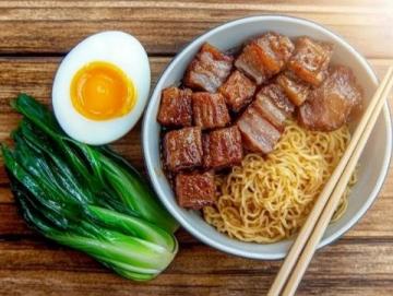 炸排叉、炸麻葉、炸散蛋，馓子的做法甭管叫什么，這種用面炸出來的小吃