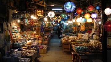低成本夜市嘗鮮創(chuàng)業(yè):新風口與成功策略解析
