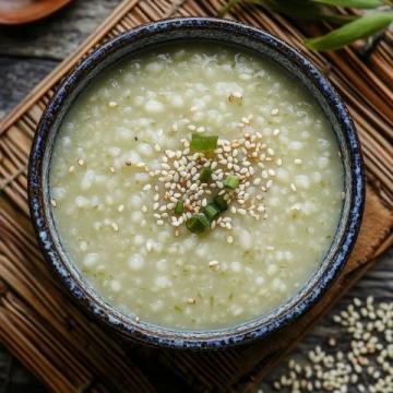 夏天的味道夏日美食季綠豆百合蓮子羹，清熱解暑，夏天最愛的糖水之一