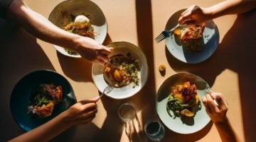 解鎖你的廚藝天賦:從零失敗快手菜到健康輕食主義