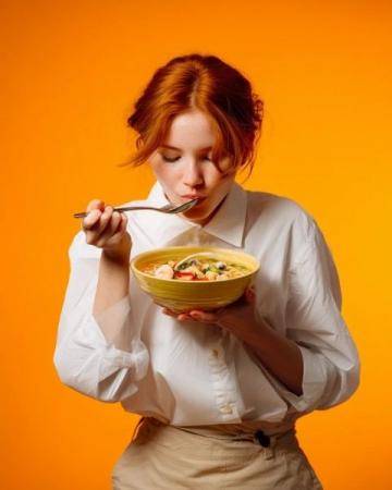 蘿卜燉牛筋口味清香、濃郁而好!