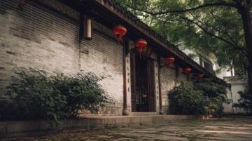 漫步江南，品味西湖，酸辣交織的絕美佳肴