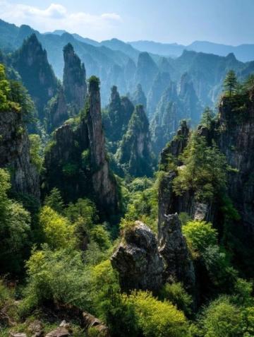湖北10大必去旅游景點推薦,涵蓋景點特色、美食、住宿及交通方案(含地鐵/公交)
