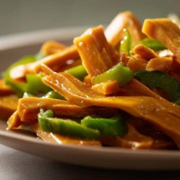 中國的炒菜文化豐富多彩,各地的特色炒菜更是讓人垂涎欲滴,以下是六大特色炒菜