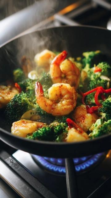 為何西方很少見炒菜?外媒稱中餐為垃圾食品真相曝光