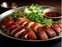 粵菜即廣東菜，是中國(guó)傳統(tǒng)四大菜系、八大菜系之一，源自中原