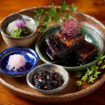 日本鰻魚(yú)飯的魅力：精細(xì)烹飪的藝術(shù)