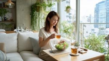 女大學(xué)生放假回家一日生活實(shí)錄:平凡中的小確幸與美食傳承