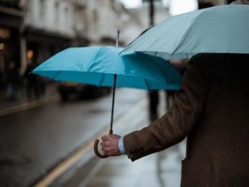 風(fēng)雨無阻的外賣小哥:背后的辛酸與堅持