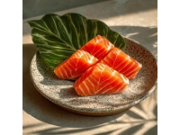 話(huà)說(shuō)日本的美食那么多，那來(lái)到這邊什么美食是一定不可錯(cuò)過(guò)的呢？！答案就是壽司生魚(yú)