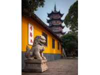 乘坐大巴，從大同出發(fā)，前往運城的鸛雀樓、永樂宮等名勝古跡。