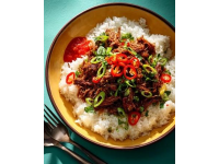 春夏必備！菠蘿拌牛肉食譜：酸甜鮮香，簡單易做營養滿分