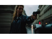 浙江海鹽：女子訂外賣迎來全副武裝特警送達