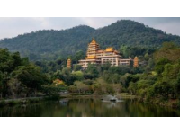 西雙版納最美鄉(xiāng)村——曼遠(yuǎn)村游記