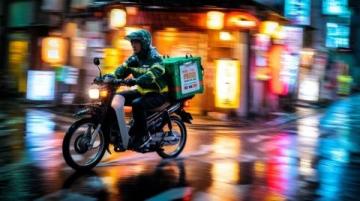 風(fēng)雨無阻的外賣小哥:背后的辛酸與堅持