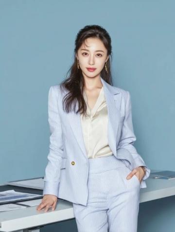 跨國婚姻熱議:非洲媳婦Rose懷三胎,吳建云全家遷入三層別墅