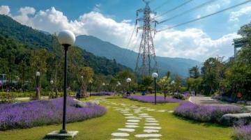 5月10-11老君山兩日游，與友同游，早7:30襄陽體育場集合