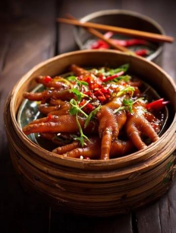根據(jù)全網(wǎng)熱度、社交平臺(tái)討論度及美食榜單數(shù)據(jù),以下三個(gè)四川特色菜近期熱度最高