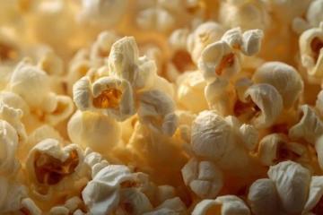 模仿網紅用易拉罐自制爆米花致死,責任該由誰承擔?