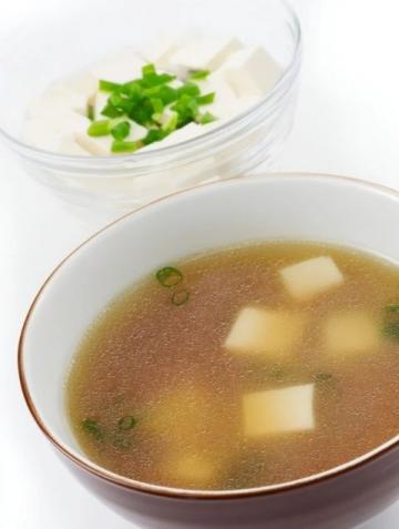 細水長流：家常白菜豆腐三鮮湯，老少咸宜的清補佳肴！