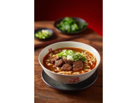 林清教你做刀削牛肉面：關鍵在于面條彈牙、湯汁醇厚、牛肉酥嫩