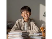 中考英語是許多學生關注的焦點，掌握核心知識點和應試技巧對提高成績至關重要