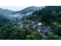 貴陽四絕：黔靈山生態(tài)仙境游、青巖古鎮(zhèn)古韻探秘、甲秀樓夜色璀璨、民生路美食天堂