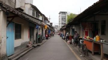 2019年12月27日拍攝于國(guó)慶北路友阿廣場(chǎng)的照片集