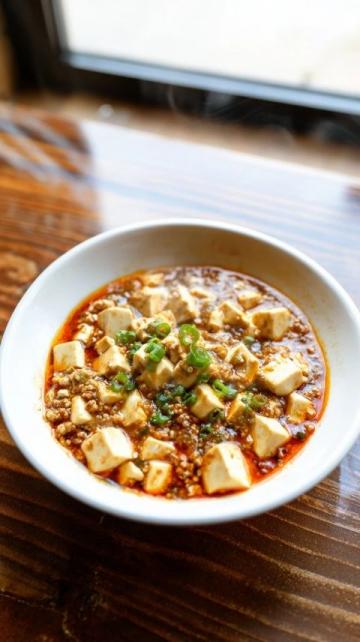 如何煎豆腐不粘鍋？嬌姐教你一招，豆腐更嫩滑入味