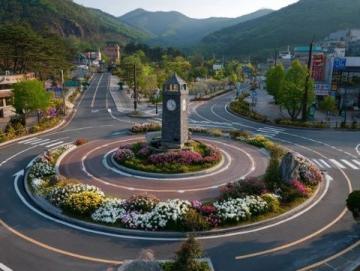 廣州1小時車程避暑勝地：溯溪古村荔枝宴，夏日清涼玩法指南