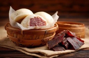 老北京胡同肉餅秘方首度公開,酥脆流汁絕技大揭秘
