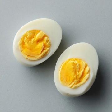 成都夫婦生吃皮蛋中毒住院,醫(yī)生警告不宜直接食用