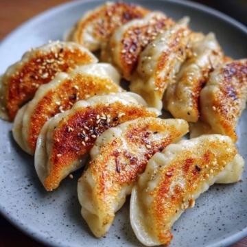 西北政法大學(xué)舌尖上的“西崔國(guó)際”：美味餛飩與炸雞飯推薦