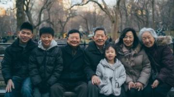 八十四歲依然健康活力:我爸的長壽秘訣與家族基因影響