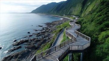 廣東省陽江市的濱海旅游線路，都集中建好、寬闊、美觀地分布在三處地方！