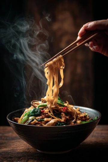 宜賓美食風(fēng)云全呈現(xiàn)!宜賓燃面,讓你驚艷體驗(yàn)