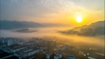 湘西芙蓉鎮(zhèn)：瀑布之巔的古韻魅力夜游體驗(yàn)