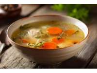 秋季滋補養生必備：山藥燉雞湯的做法與營養解析