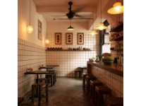 
環(huán)島路一家人氣十足的餐廳,環(huán)境格調(diào)與美食均不錯，服務(wù)標(biāo)準(zhǔn)到位。
