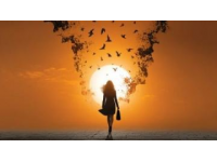 一路走來，生活給了她無盡挑戰(zhàn)！