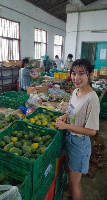 南寧新規(guī)助力地?cái)偨?jīng)濟(jì)再起風(fēng)采。
