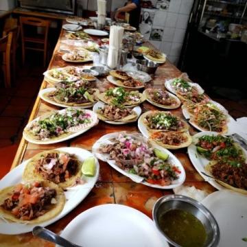 哈爾濱美食之旅：熱門餐廳和街邊好吃!