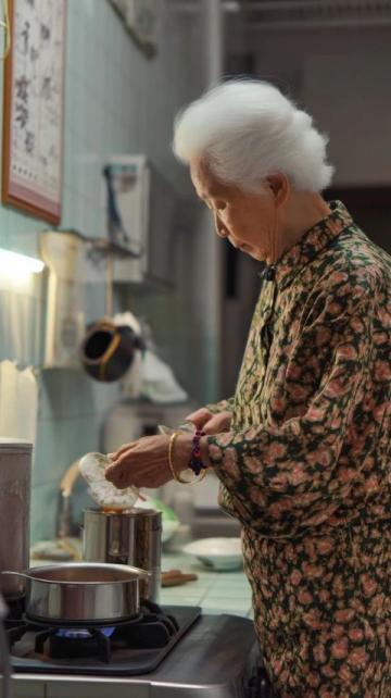 香港著名美食家蔡瀾先生安詳離世，享年83歲