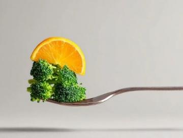 快進食容易導致肝臟肥大和多種疾病