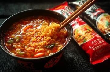 武漢十大美食不容錯(cuò)過，熱干面、糊湯粉地道誘人！